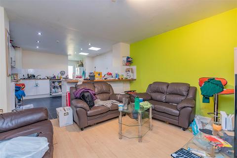 6 bedroom house to rent, Hubert Road, Birmingham B29