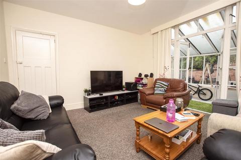 6 bedroom house to rent, Warwards Lane, Birmingham B29