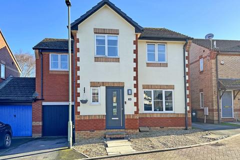 24 Jupes Close, Exminster, Exeter, EX6 8BN