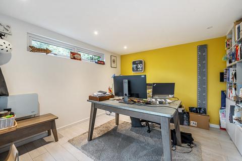 28 Alma Road, Carshalton, SM5 2PF