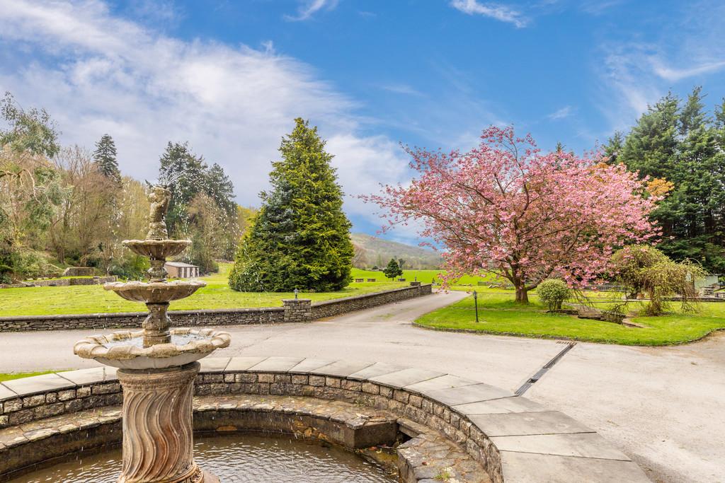 Gardens &amp; Grounds