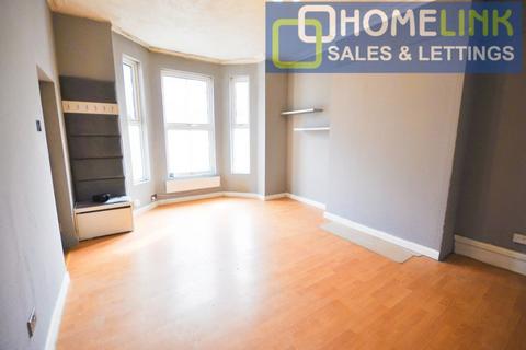 1 bedroom flat to rent, Alexandra Road, Bedford