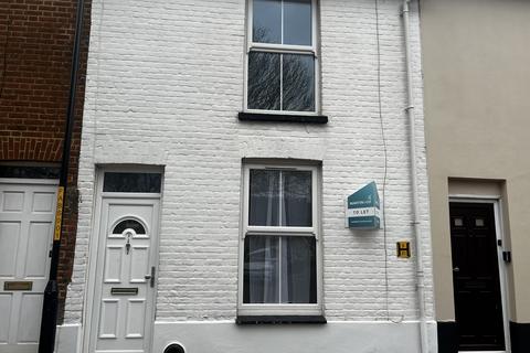 2 bedroom terraced house to rent, Alma Street, Kent CT1