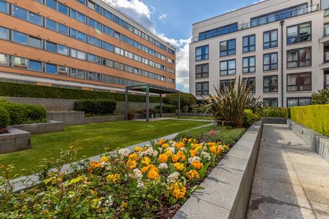Studio for sale, Counter House, Chelsea Creek