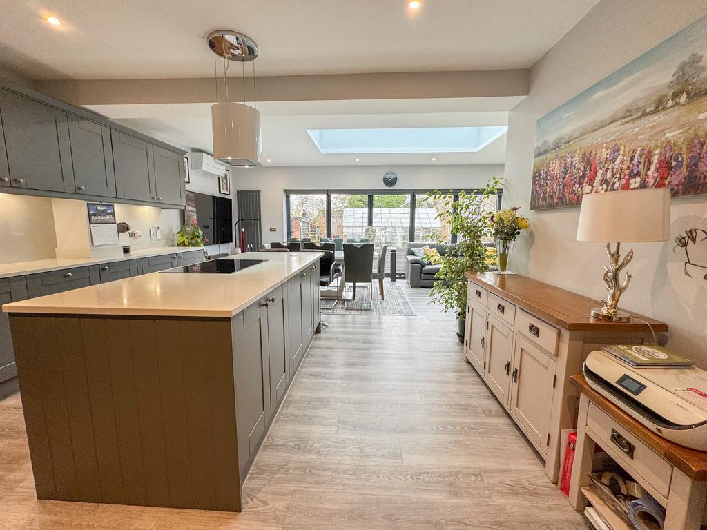 Kitchen area 1