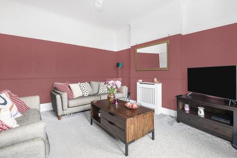 3 bedroom flat for sale, Avondale Road, South Croydon