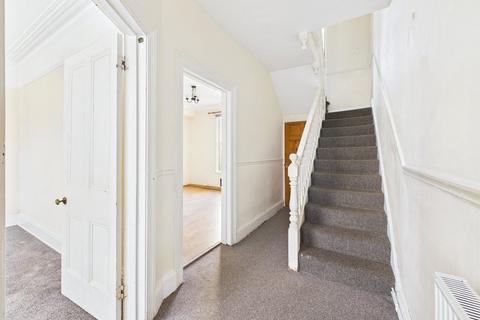 15 Cambridge Grove, Ilfracombe, EX34 9JZ