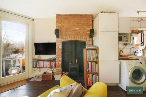 11a Bathurst Gardens, London, NW10 5JH