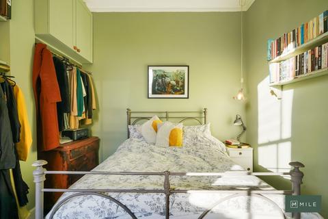 11a Bathurst Gardens, London, NW10 5JH