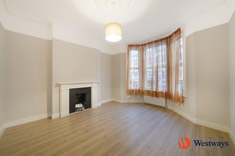 2 bedroom apartment to rent, Hormead Road, London