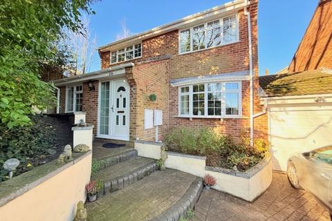 4 bedroom detached house for sale, Whittington Close, Hythe, Southampton