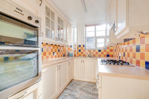 2 bedroom apartment for sale, Colney Hatch Lane, Muswell Hill N10