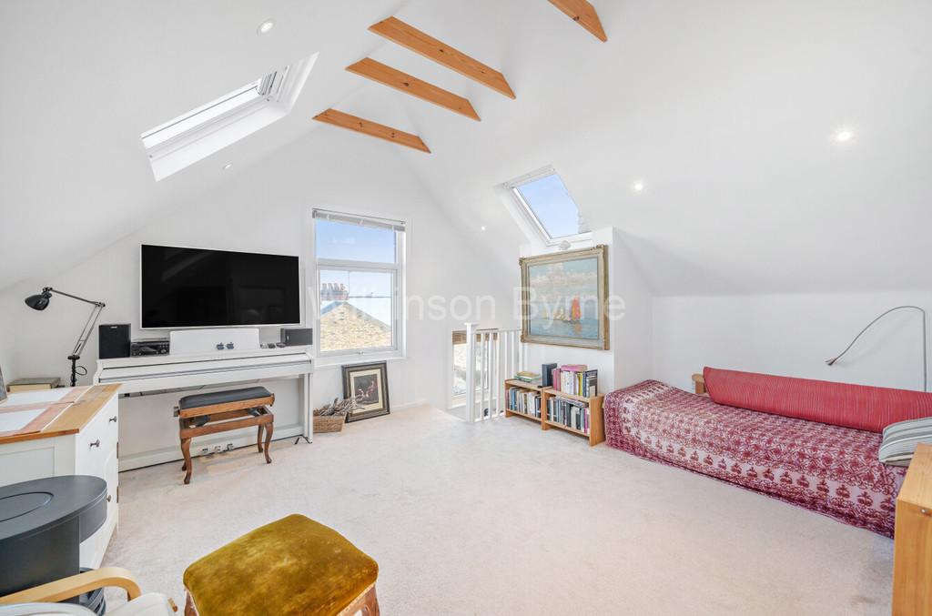 84347013-2eb0-4a05-a453-1c9fc921512b