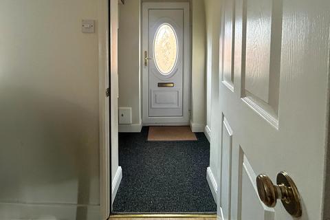 2 bedroom terraced house to rent, Tamarin Gardens, Cambridge CB1