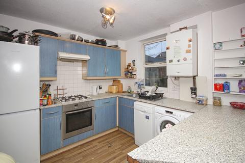 3 bedroom semi-detached house to rent, Woodcroft Mews, London SE8