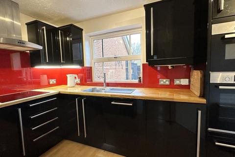 9 Chaffinch Way, Brackley, NN13 6PS
