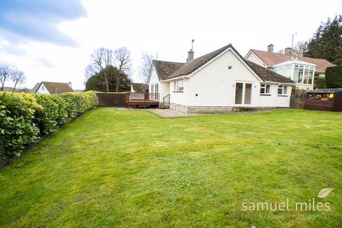 4 bedroom detached bungalow for sale, Honeyhills, Royal Wootton Bassett SN4