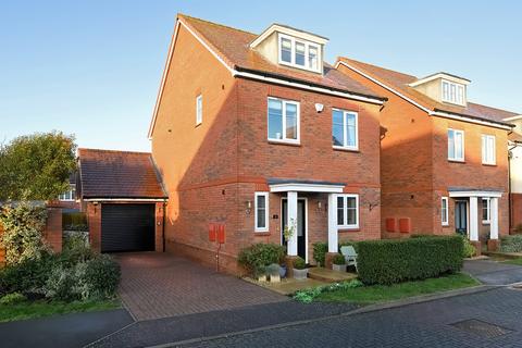 4 bedroom link detached house for sale, Cuckoo Crescent, Camberley GU17