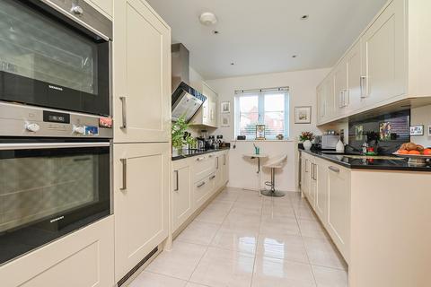 4 bedroom link detached house for sale, Cuckoo Crescent, Camberley GU17