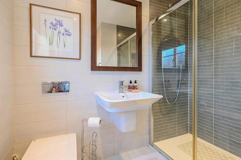 2 Cuckoo Crescent, Blackwater, Camberley, GU17 0SB