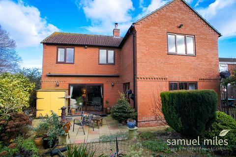 4 bedroom detached house for sale, Wiltshire SN4