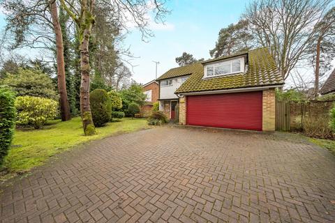 4 bedroom detached house for sale, Onslow Crescent, Woking GU22