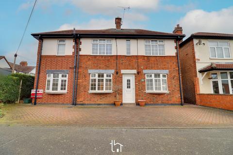 4 bedroom detached house for sale, Glebe Road, Hinckley