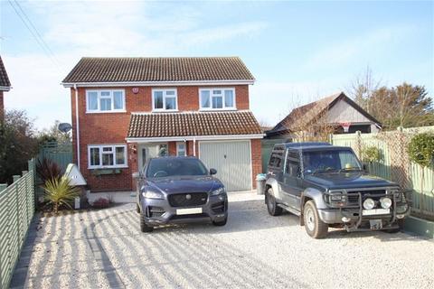 4 bedroom detached house for sale, Vicarage Gardens , Clacton on Sea