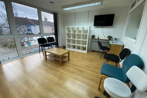 Office to rent, Radcliffe Road, Southampton