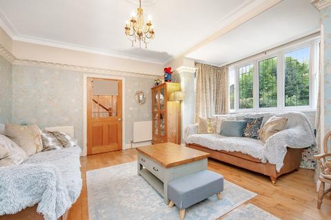 29 Smitham Bottom Lane, Purley, CR8 3DE