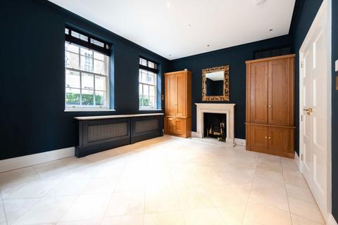 5 bedroom house to rent, Hertford Street, London W1J