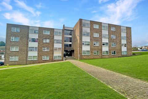 Garfield Court, Handcross Road, Luton, Bedfordshire, LU2 8JZ