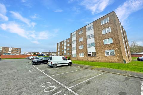 33, Garfield Court Handcross Road, Luton, LU2 8JZ