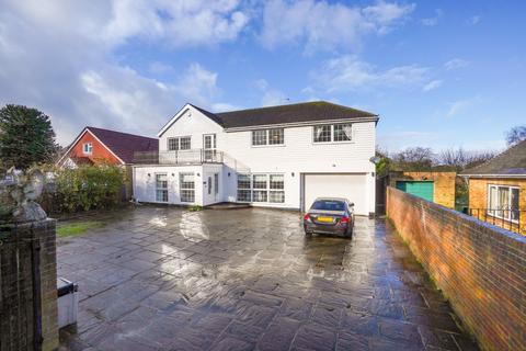 5 bedroom detached house for sale, Berengrave Lane, Rainham