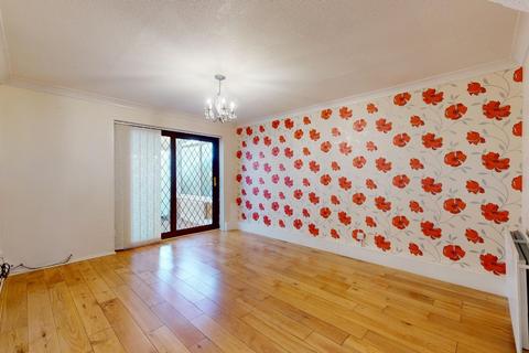 6 Thistledown, Gravesend, DA12 5ET