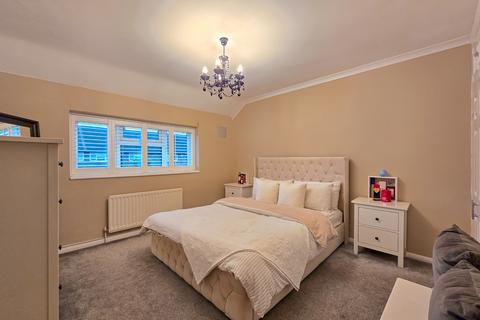 16 Southspring, Sidcup, DA15 8EA