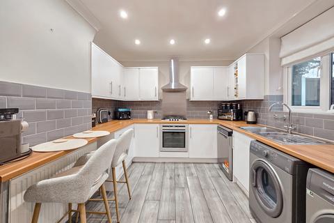 16 Southspring, Sidcup, DA15 8EA