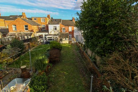 3 bedroom terraced house for sale, Cecil Road, Northampton, NN2