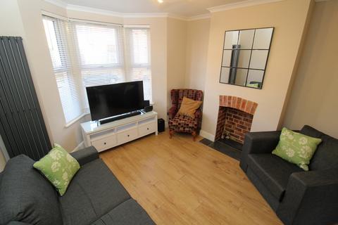43 Cecil Road, Northampton, NN2 6PG