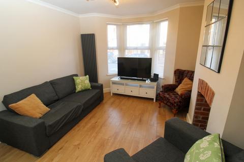 43 Cecil Road, Northampton, NN2 6PG