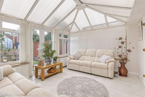 76 Fernheath Way, Dartford, DA2 7PF