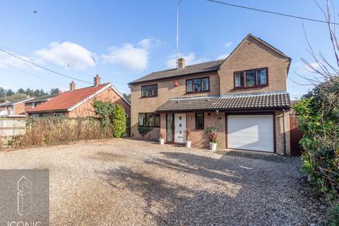 5 bedroom detached house for sale, Holt Road, Horsford, Norwich