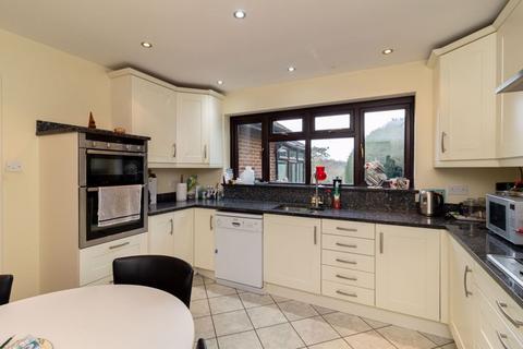 undefined, Overhill, Warlingham