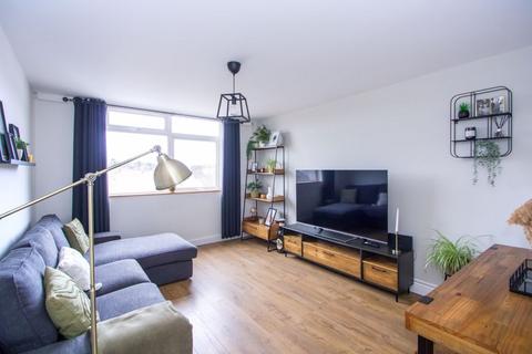 Flat 11, Rowan House Bridge Street, Penarth, CF64 2LH