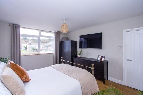 Flat 11, Rowan House Bridge Street, Penarth, CF64 2LH