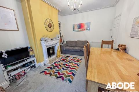 4 bedroom semi-detached house for sale, * CLOSE TO GRAMMAR SCHOOLS & HOSPITAL * EXTENDED  NOW 4 BEDROOMS & 2 BATHROOMS * Carlton Avenue,...