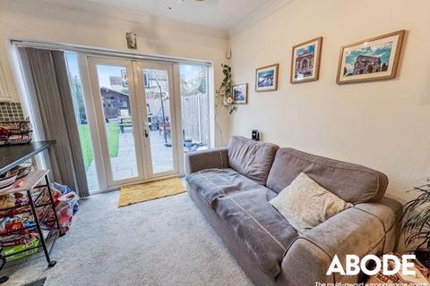 4 bedroom semi-detached house for sale, Carlton Avenue, Westcliff-On-Sea