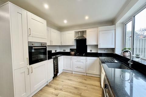 2 Cornell Close, Sidcup, DA14 5LY