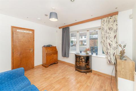 13 Arnold Avenue East, Enfield, EN3 6JB
