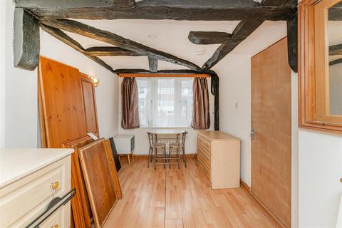 13 Arnold Avenue East, Enfield, EN3 6JB